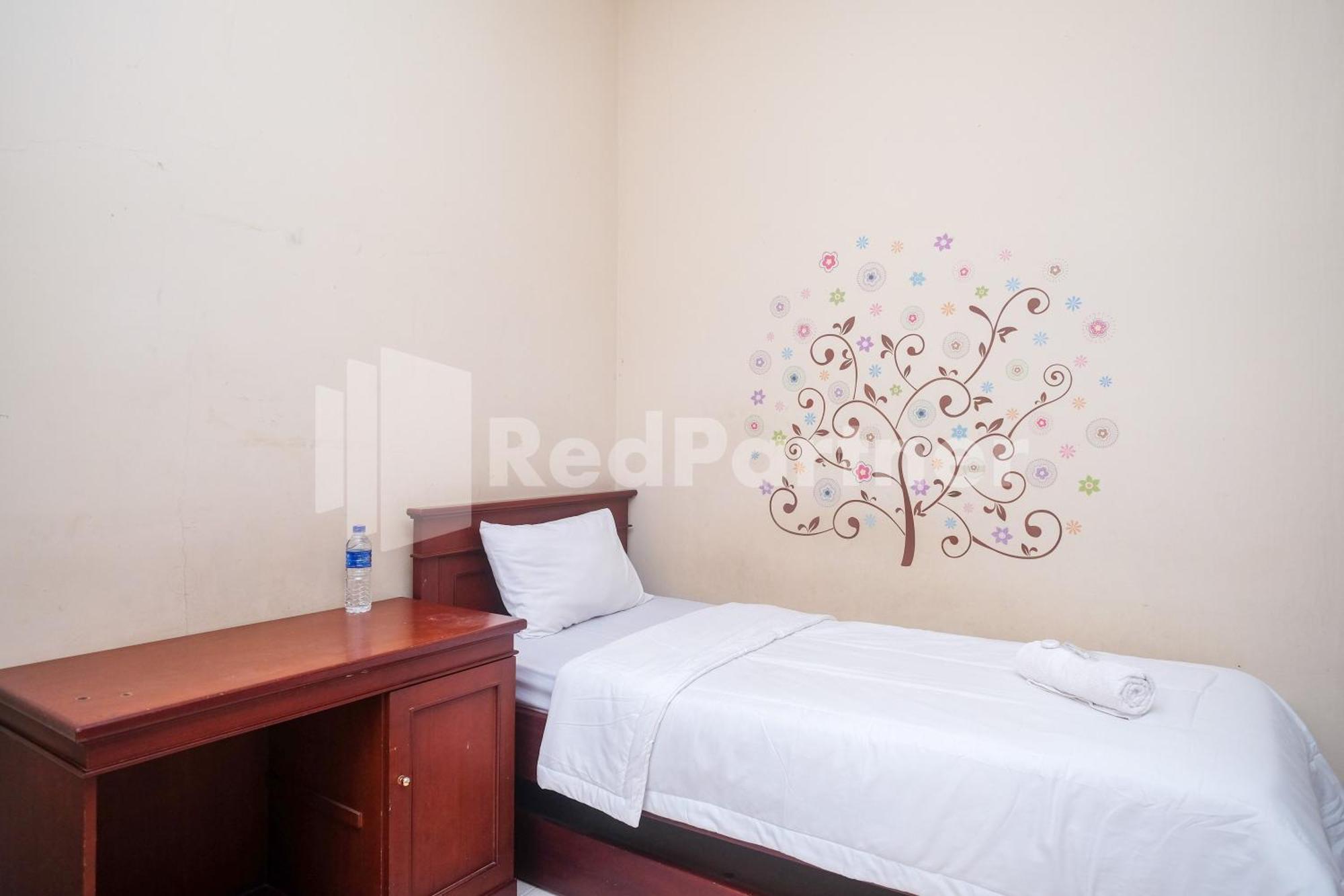 Griya Fatima Mitra Reddoorz Near Ugm Hotel Kejayan Bagian luar foto