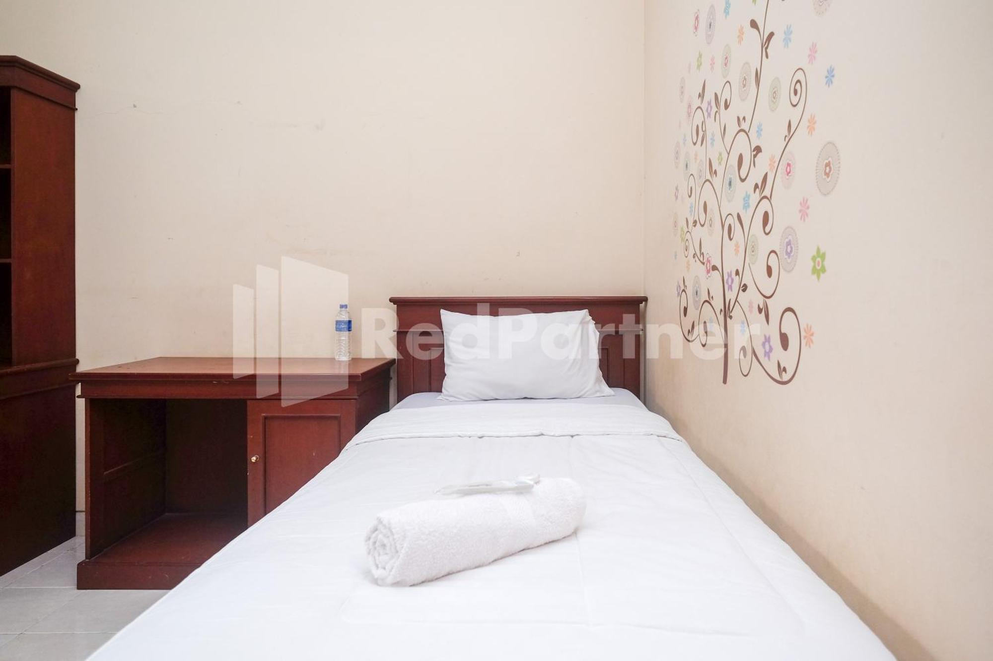 Griya Fatima Mitra Reddoorz Near Ugm Hotel Kejayan Bagian luar foto