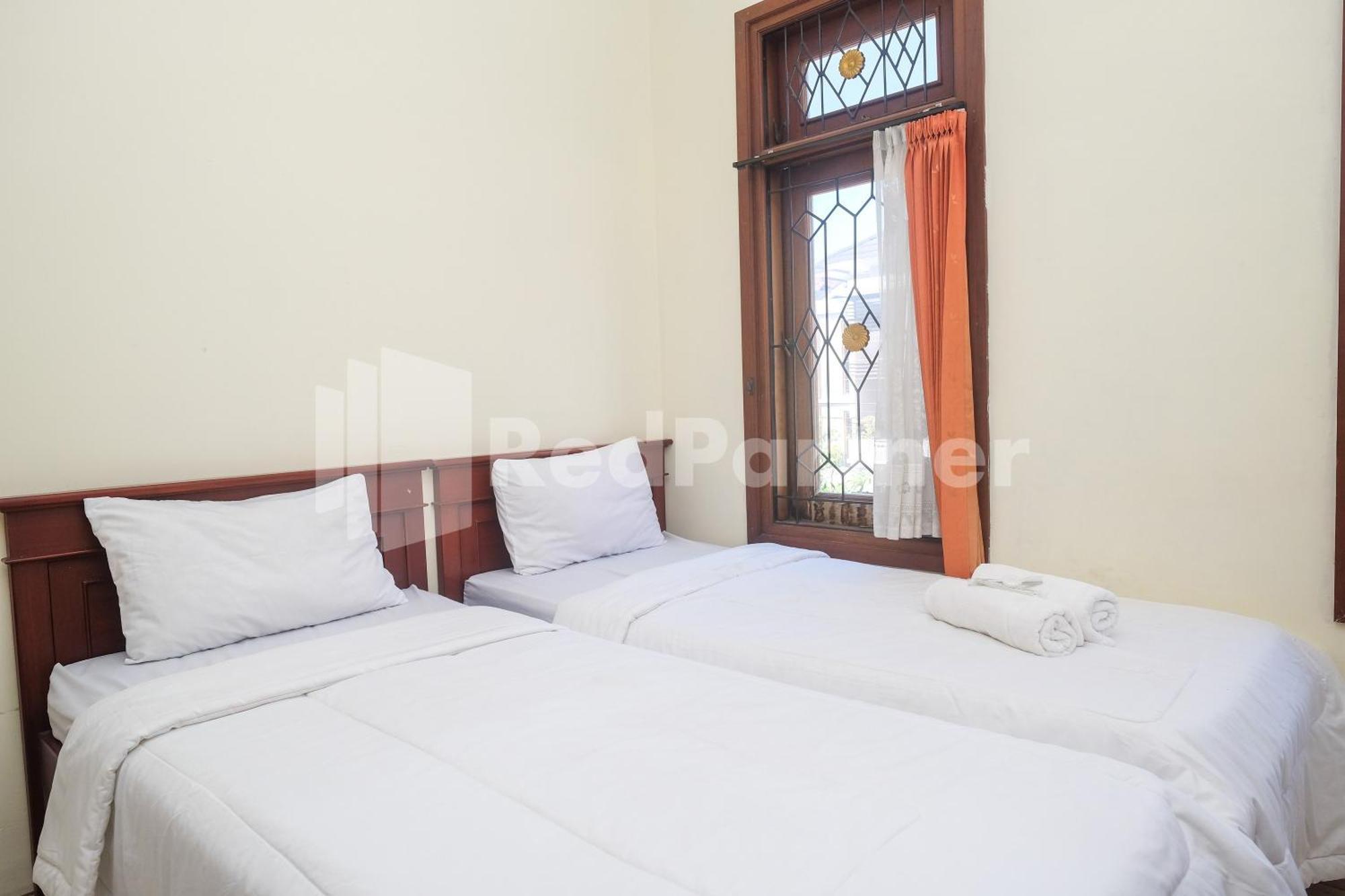 Griya Fatima Mitra Reddoorz Near Ugm Hotel Kejayan Bagian luar foto